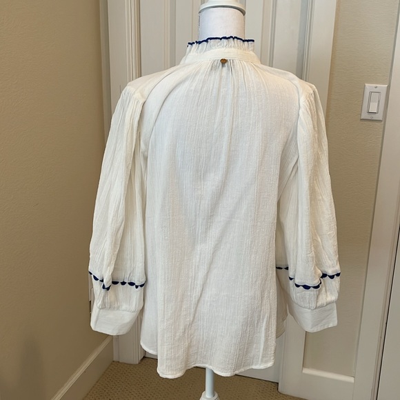 NWOT stunning Antik Batik summer blouse, hand embroidered. - Picture 7 of 11